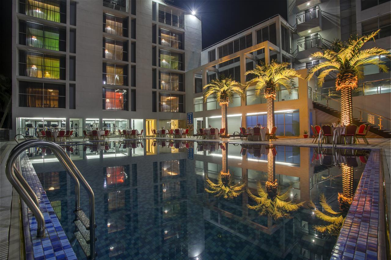 Momo Inn Bogra Exterior foto